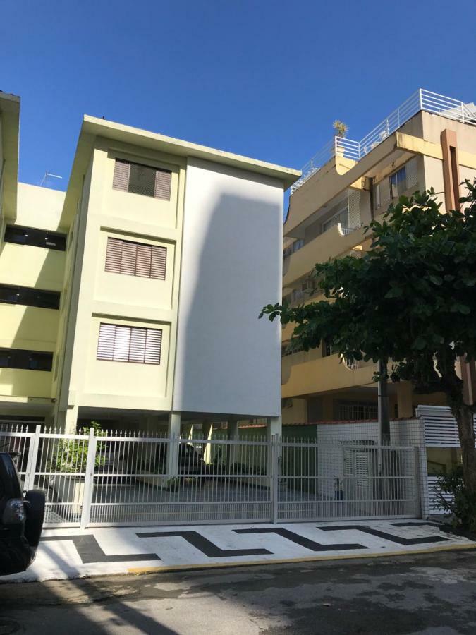 Apartamento Temporada Гуаружа Екстер'єр фото